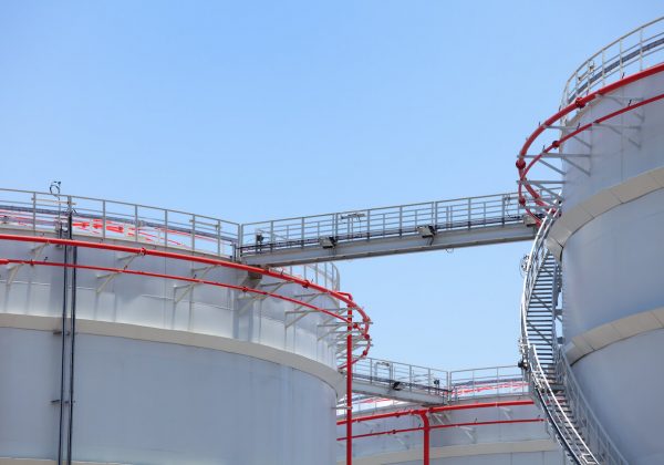 oil-refinery-tank-2023-11-27-05-30-07-utc.jpg